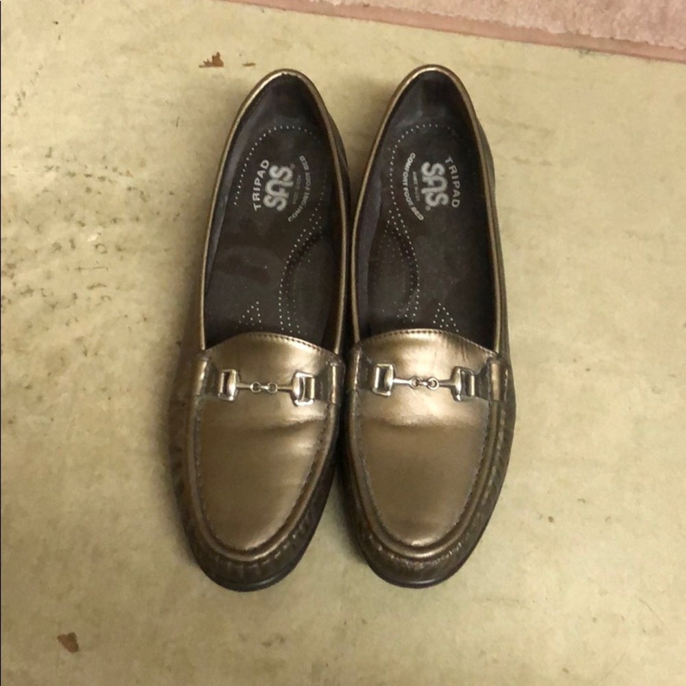 women’s loafers